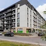 Expo Cracow Nowohucka Apartment By Renters